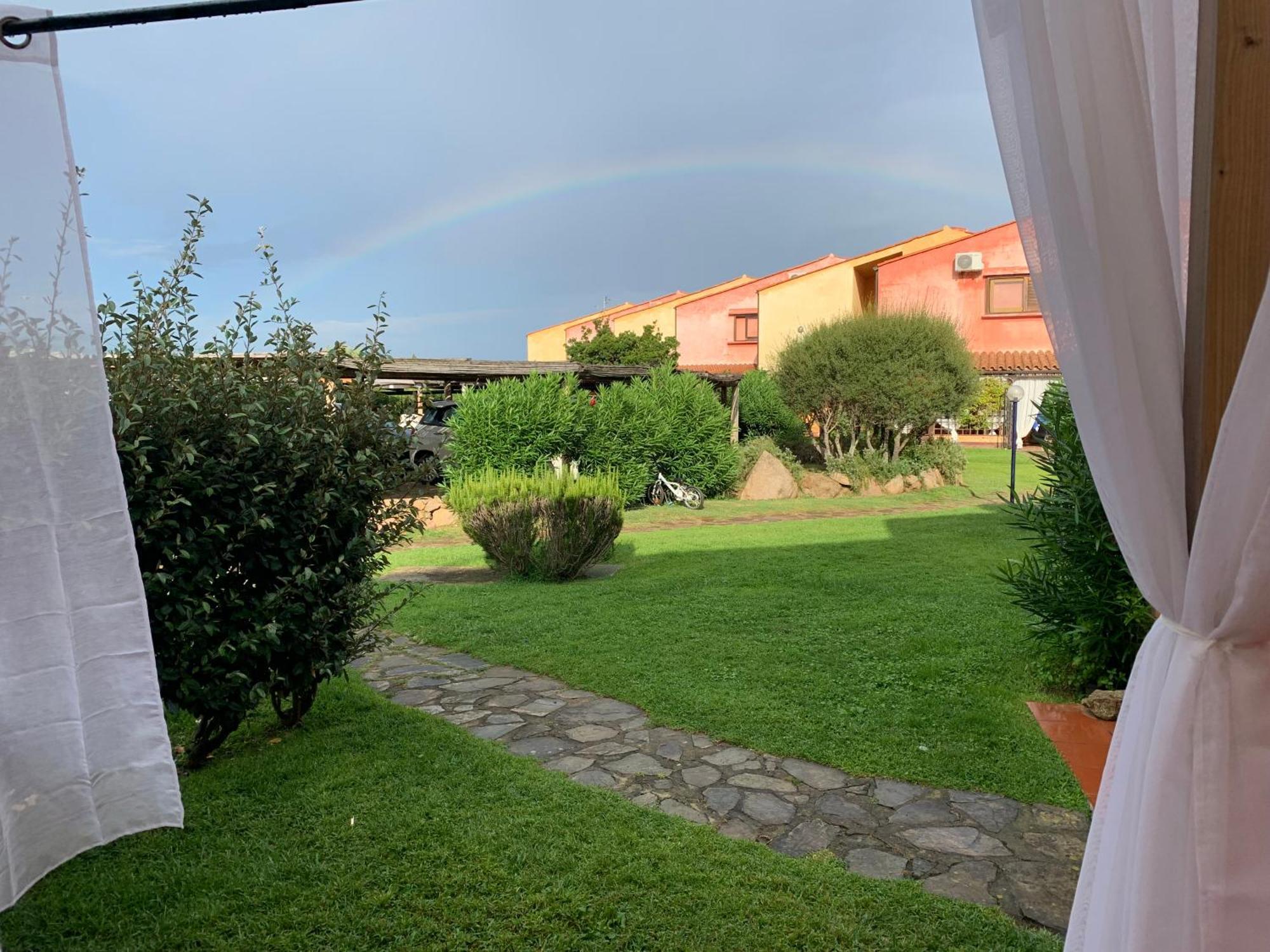 Casa Smeralda: Con Giardino E Vicino Al Mare Punta Molara Εξωτερικό φωτογραφία