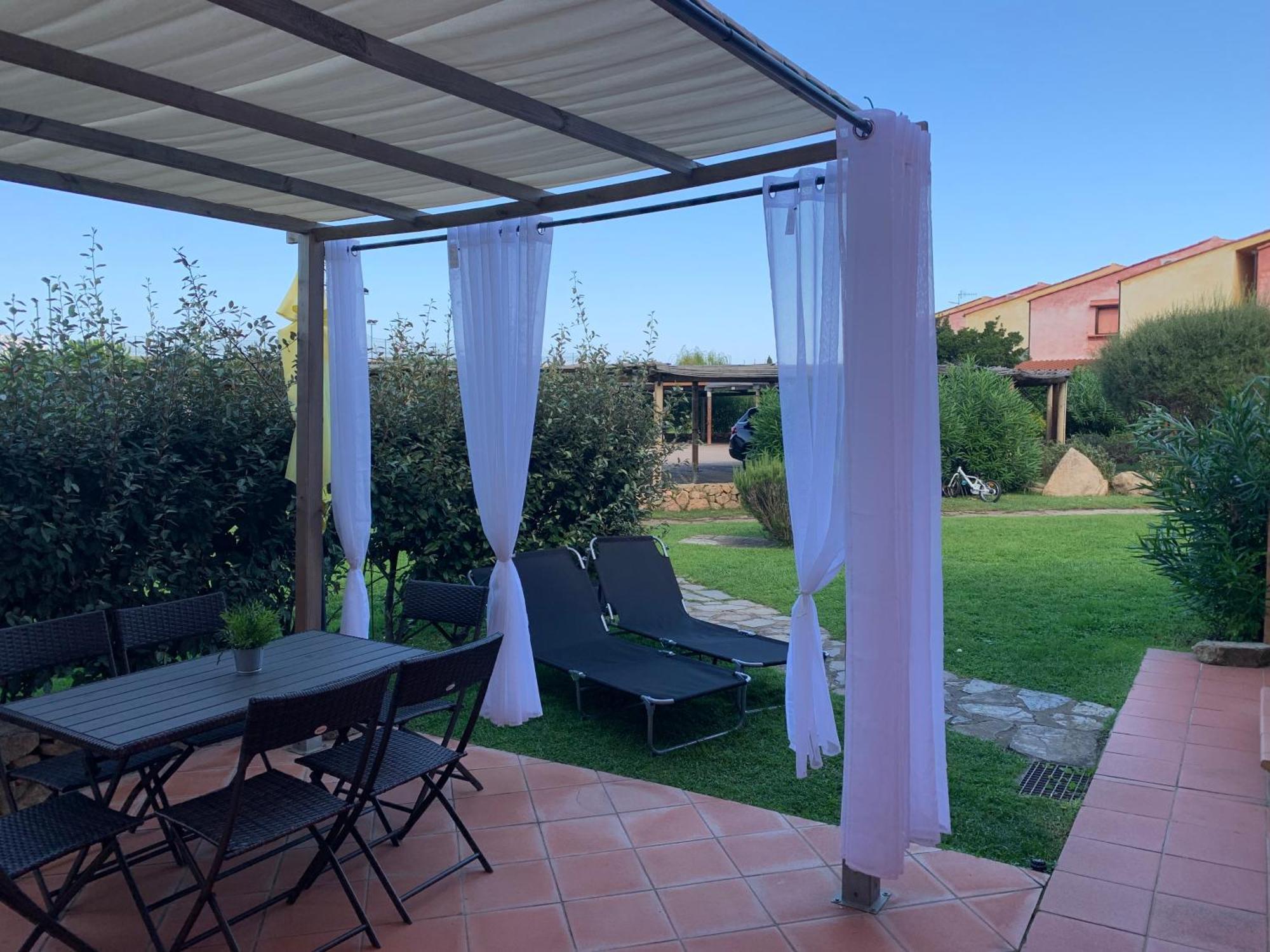 Casa Smeralda: Con Giardino E Vicino Al Mare Punta Molara Εξωτερικό φωτογραφία